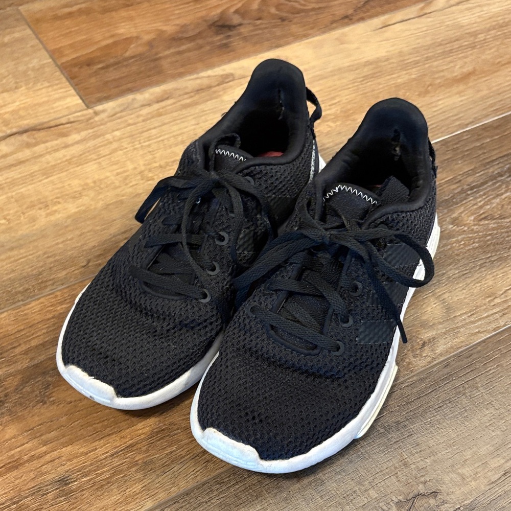 Adidas Black Cloudfoam Sneakers - Picture 1 of 6